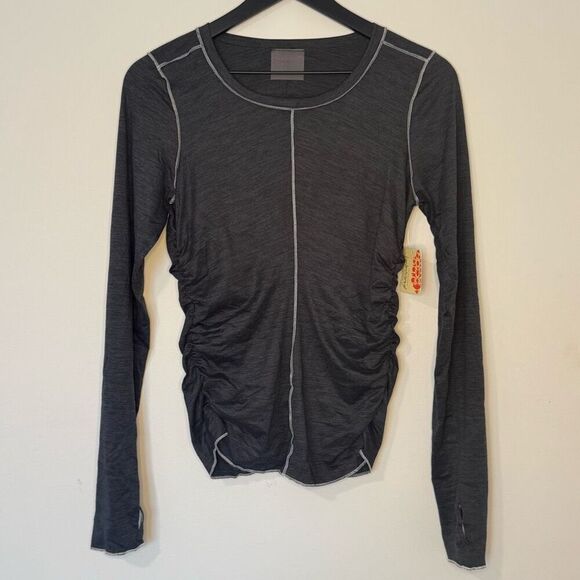 $60 Free people Movement x Hatch Right On Run Layer size small m9 - Picture 2 of 6
